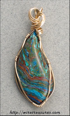Rainbow Cal Silica Pendant
