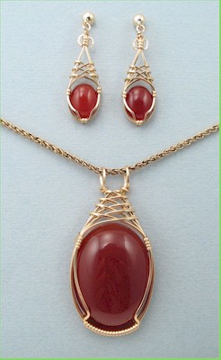 Carnelian Pendant & Earrings Set