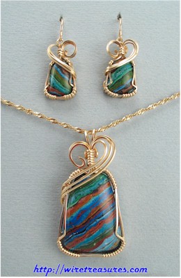 Rainbow Cal Silica Pendant & Earrings Set