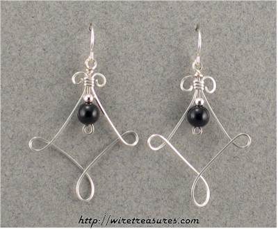 Twisted Square Earrings with Onyx Beads