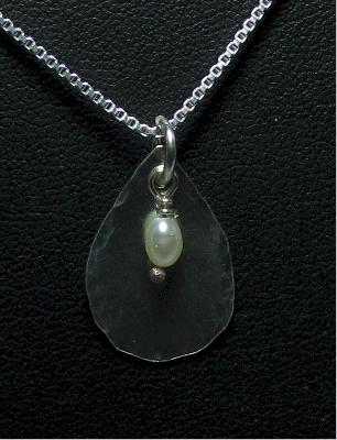 Freshwater Pearl Drop Pendant